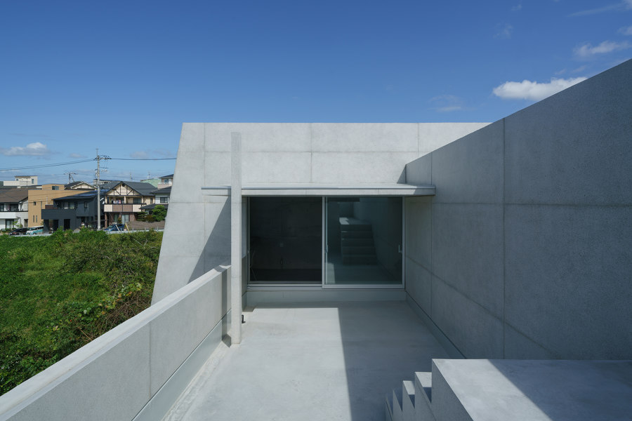 House in Mukainada by Kazunori Fujimoto Architect & Associates | Detached houses