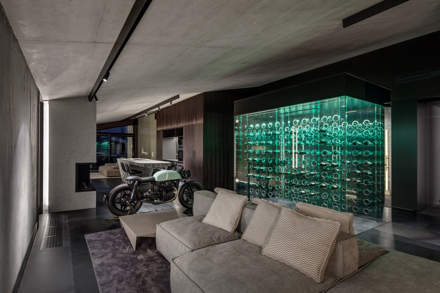 Motorcycle Residence von Archicraft | Wohnräume