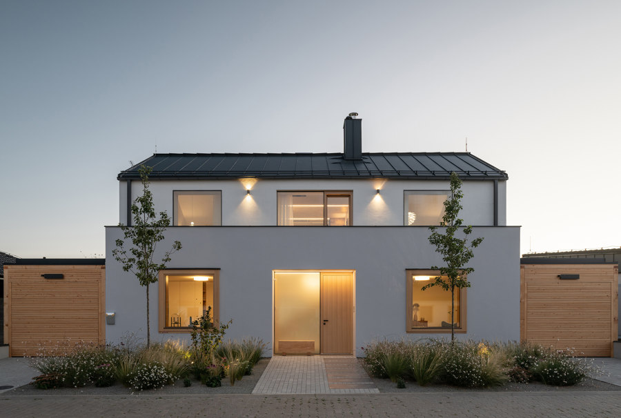Family House With Atrium de SENAA architekti | Maisons particulières