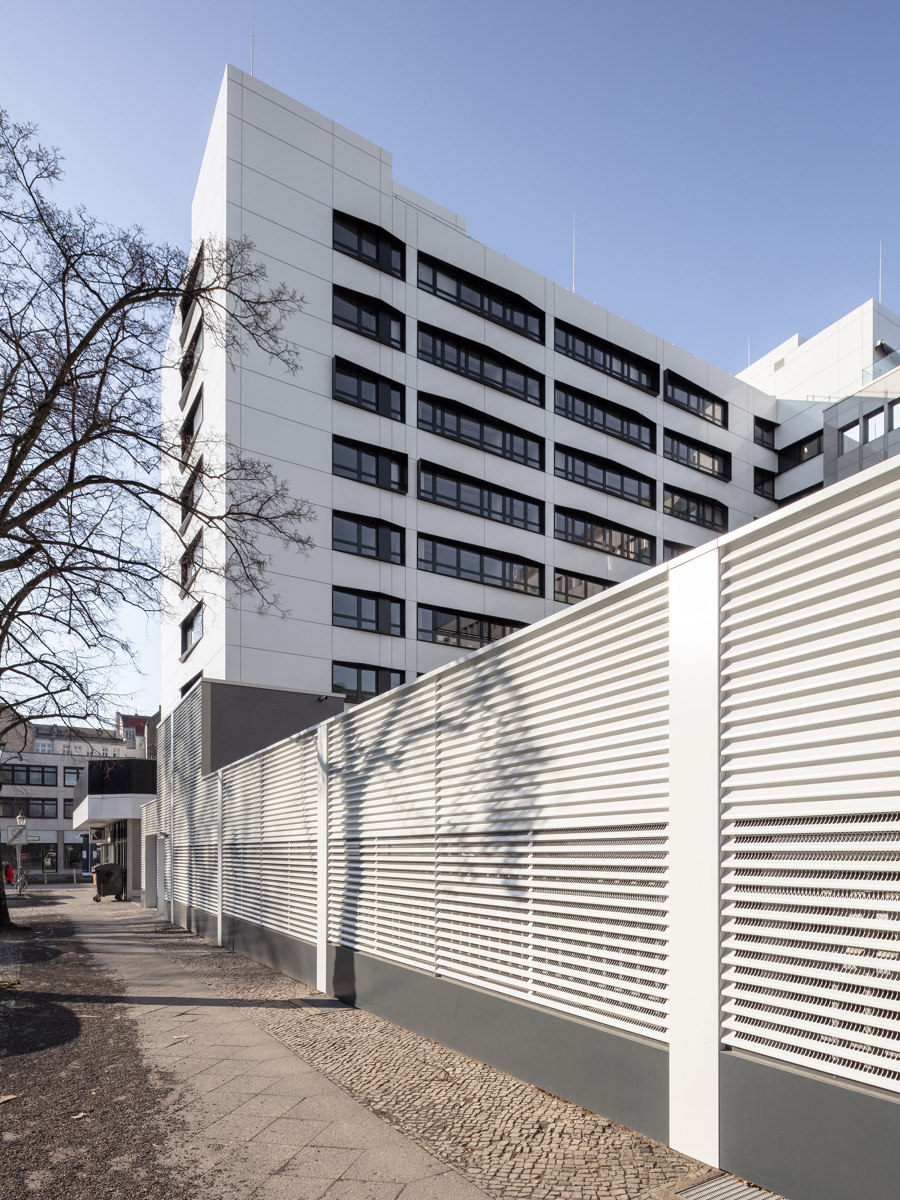Blissestrasse 5, Berlin di Tchoban Voss architects | Edifici per uffici