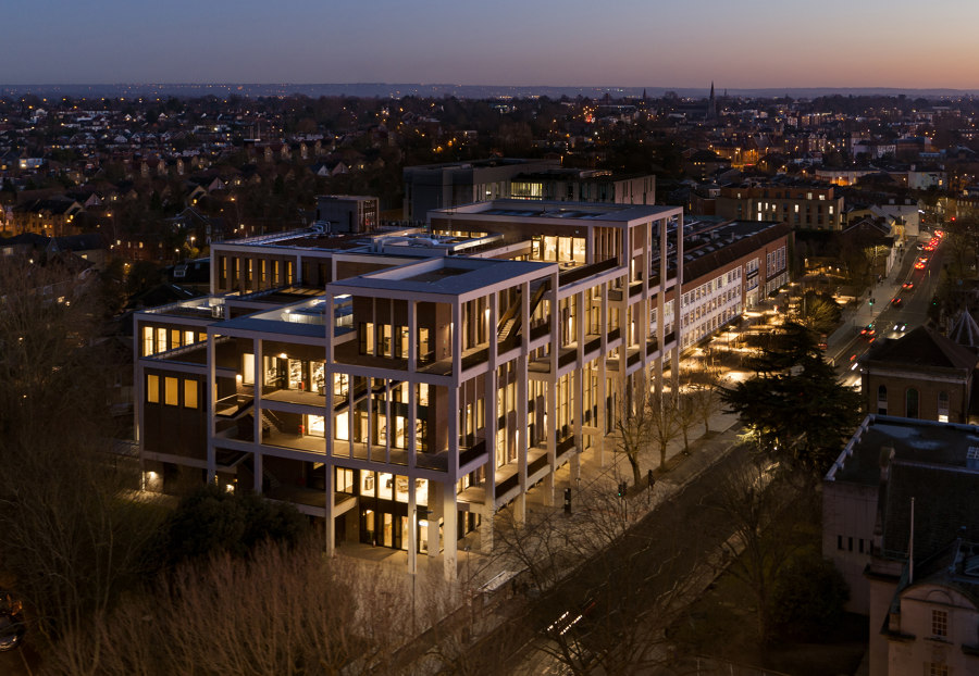 Kingston University Town House di Grafton Architects | Università