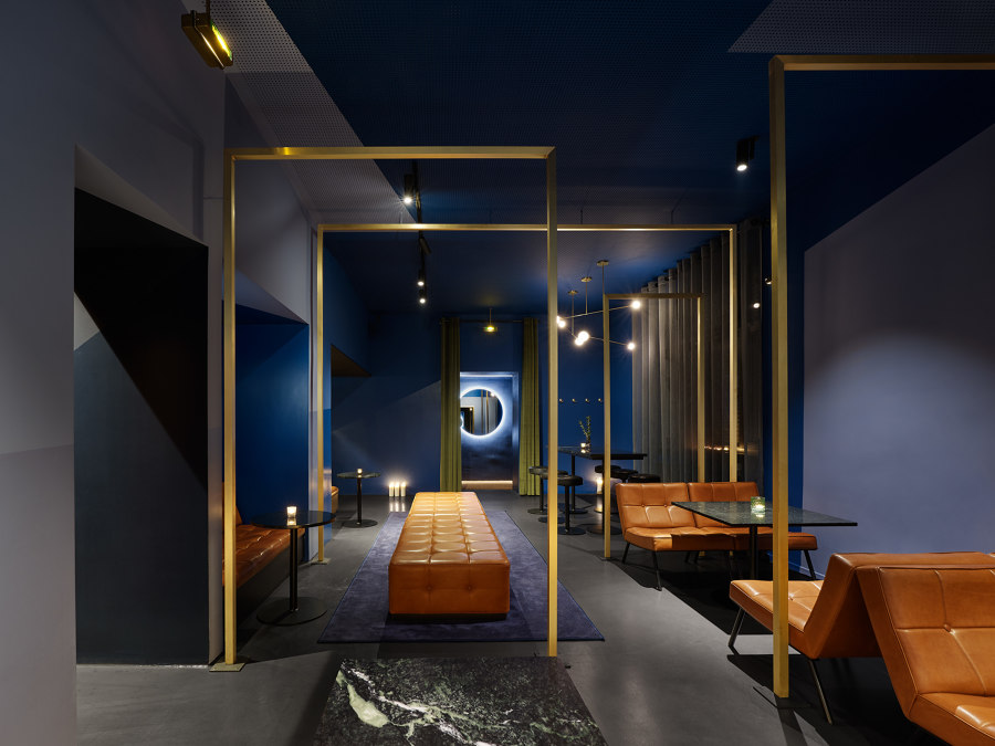 Blau von SOMAA | Bar-Interieurs