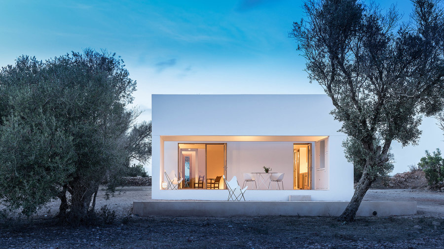 Es Pou House in Formentera von Marià Castelló Architecture | Einfamilienhäuser