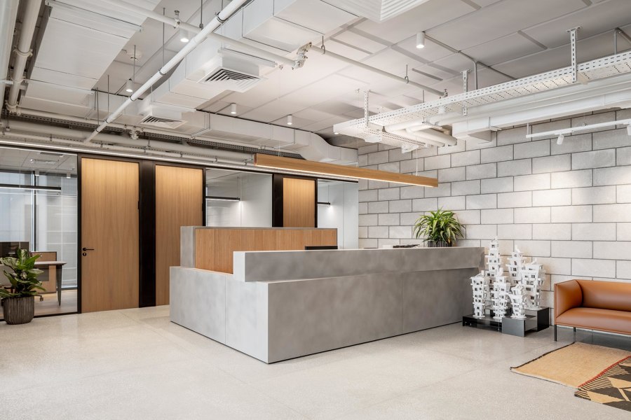 Y Offer by Shirli Zamir Design Studio | Office facilities