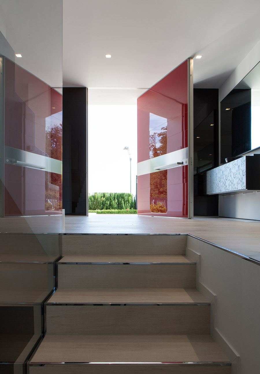 Reggio Emilia, Italy – Private Villa | Manufacturer references | Oikos – Architetture d’ingresso