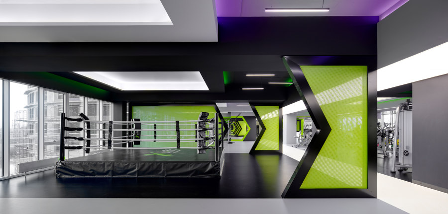 Sports Club X-FIT // Transformation miracles de VOX Architects | Instalaciones Spa