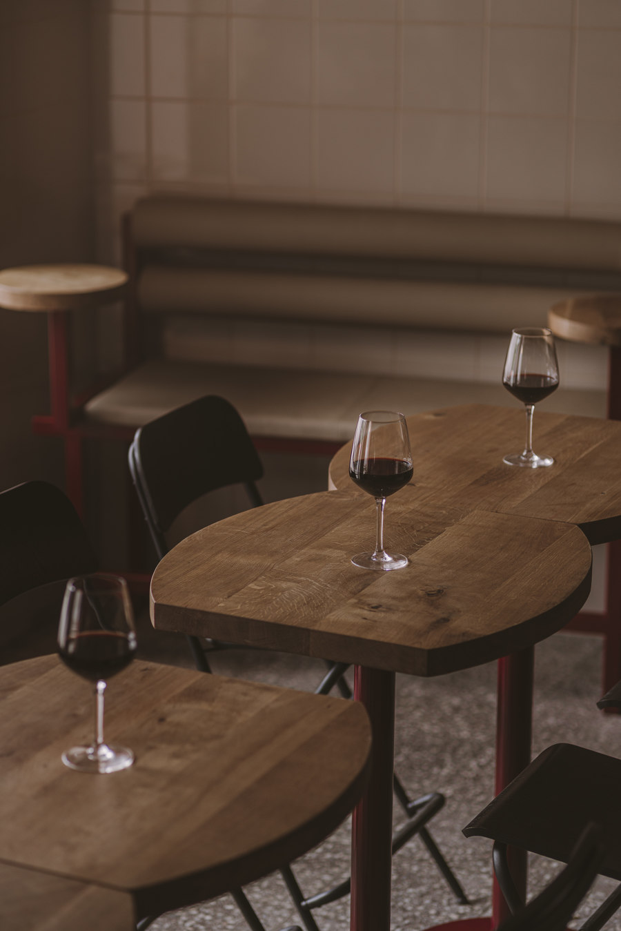 Plyne Wine Bar by wiercinski-studio | Bar interiors