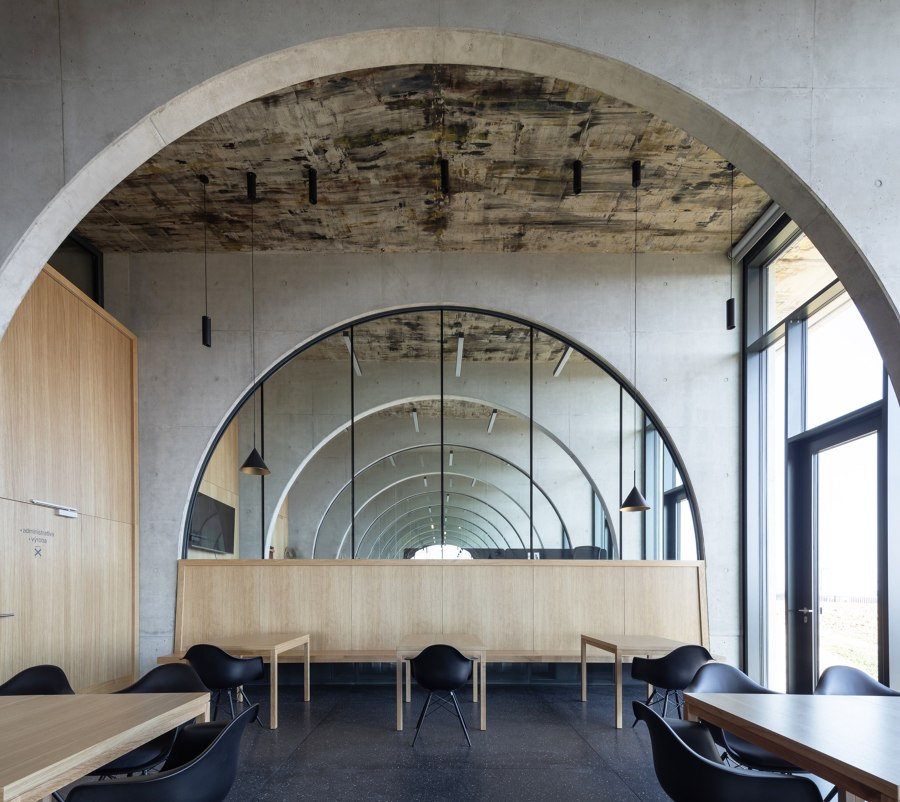 Lahofer Winery de Chybik + Kristof Architects & Urban Designers | Restaurantes