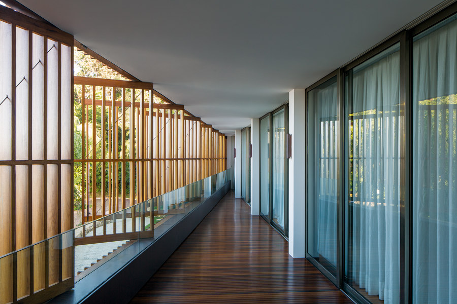 Delta House von Bernardes Arquitetura | Einfamilienhäuser