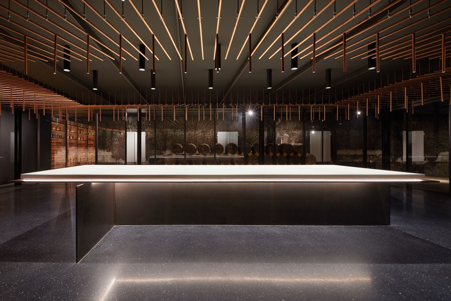 Tasting Room for Master Blenders de Elluin Duolé Gillon architecture | Intérieurs de club