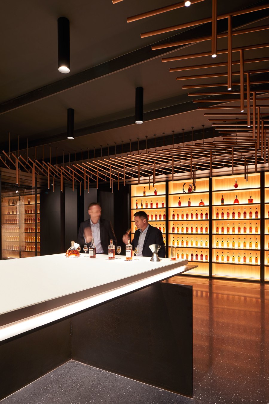 Tasting Room for Master Blenders von Elluin Duolé Gillon architecture | Club-Interieurs