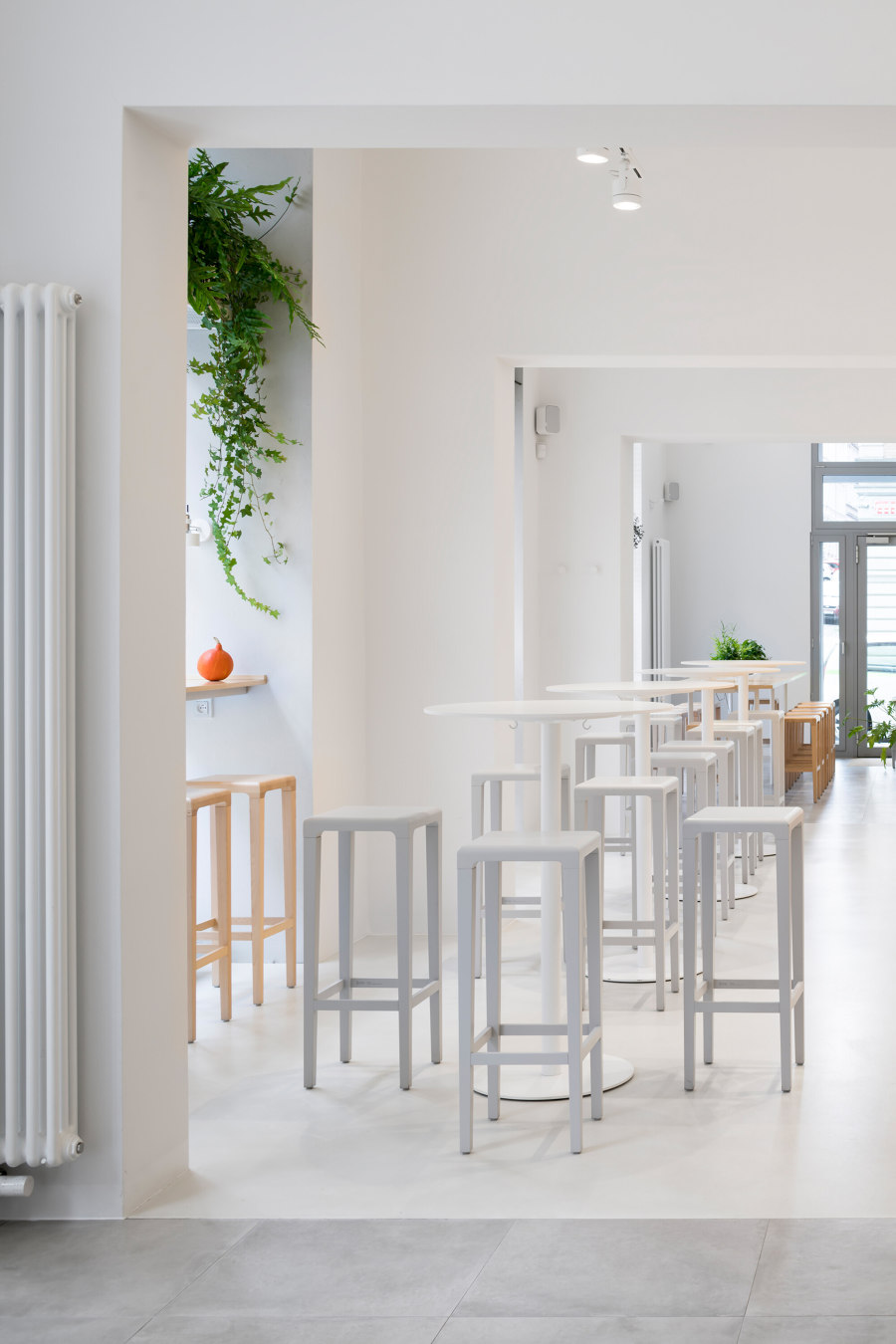 Loving Bistro Letná by Esté architekti | Café interiors