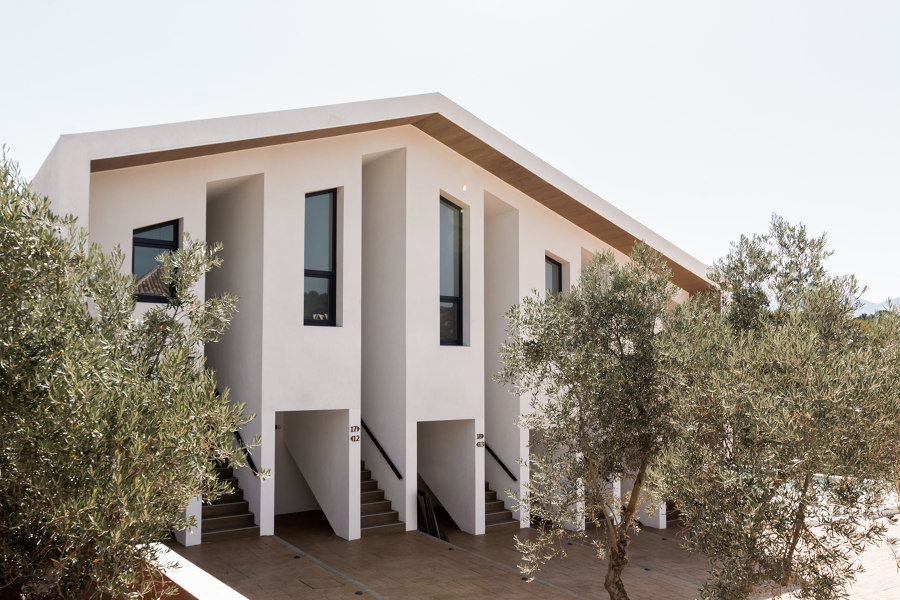 Rural Hotel in an Olive Grove de GANA Arquitectura | Hôtels