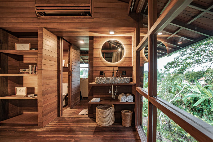 Wooden Treehouse C de Stilt Studios | Hoteles