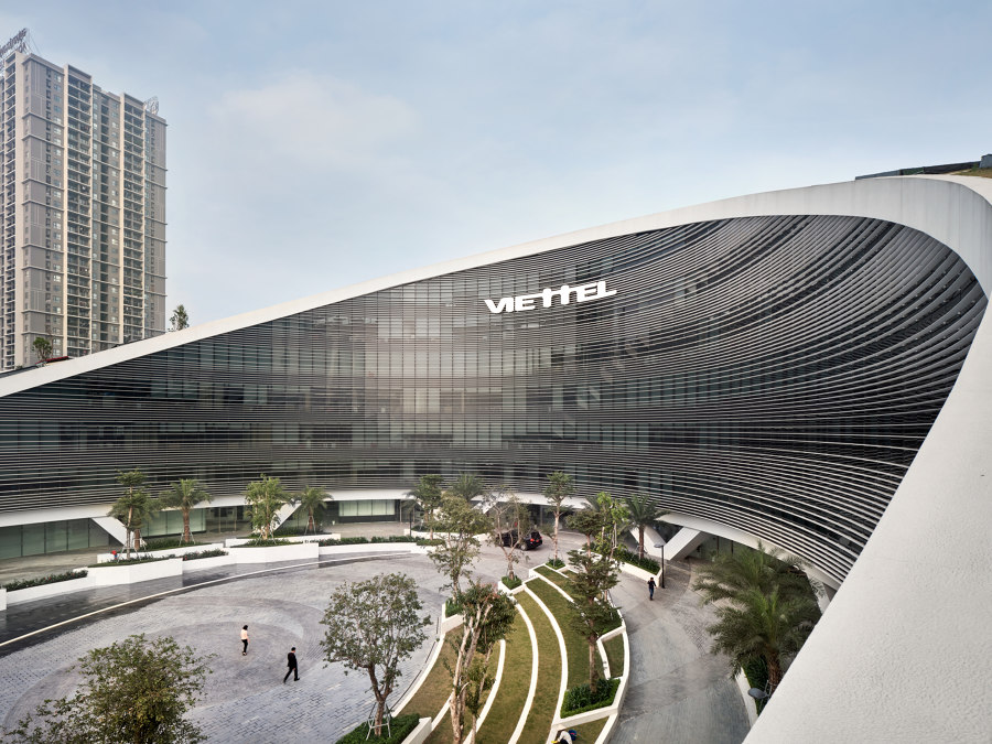 Viettel Headquarters de Gensler | Edificio de Oficinas