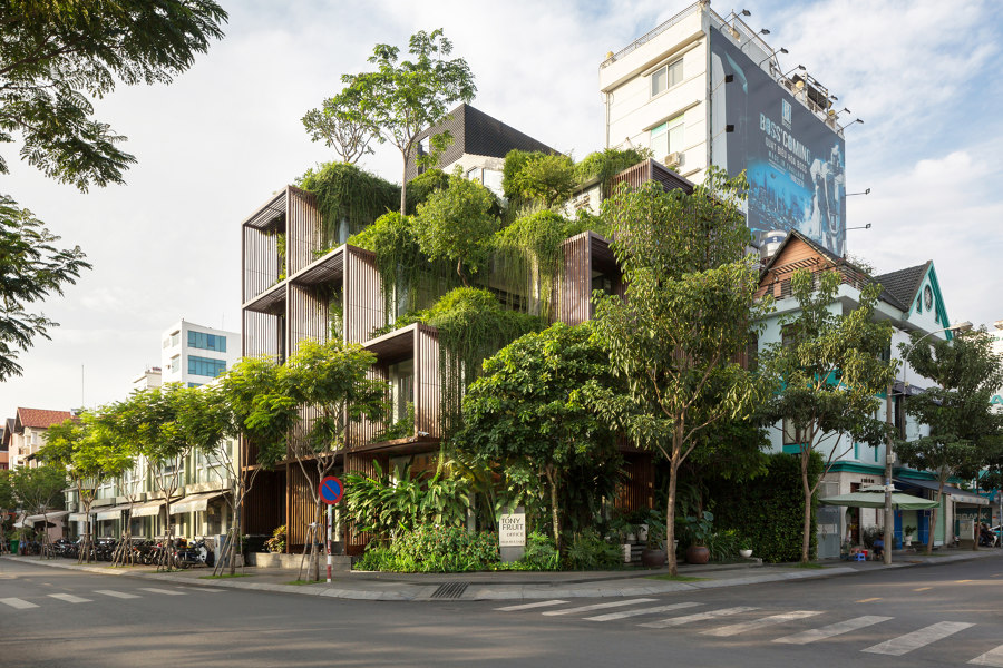 Tony Fruit Office by TAA Design | Office buildings