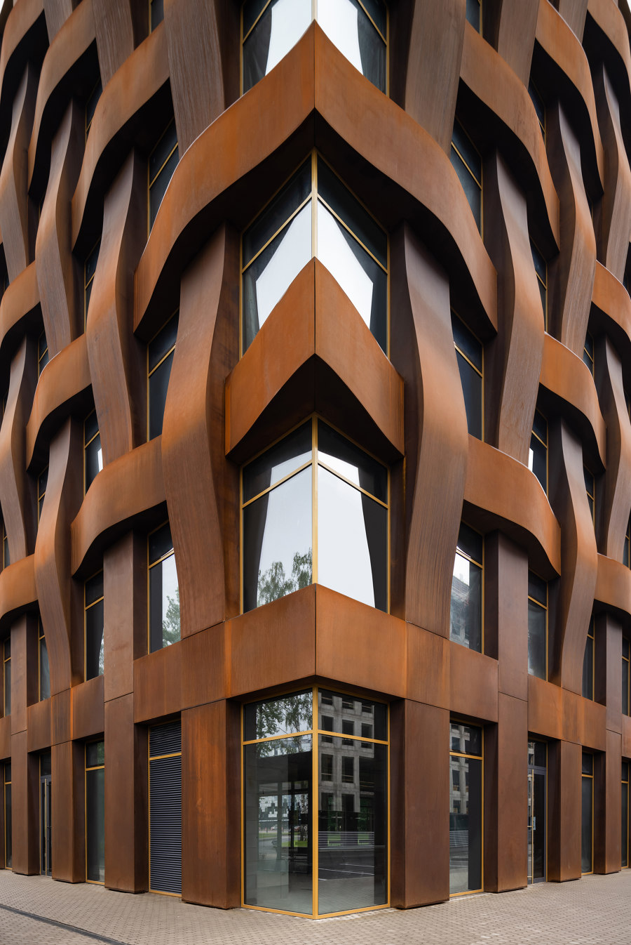 Ferrum  1 di Tchoban Voss architects | Edifici per uffici