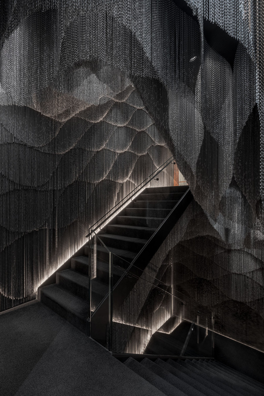 New Interior for Casa Batlló Stairs & Atrium von Kengo Kuma | Installationen