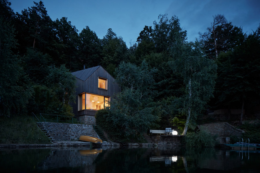 Cottage Inspired by a Ship Cabin by Prodesi/Domesi | Detached houses