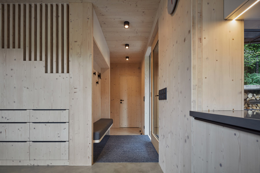 Cottage Inspired by a Ship Cabin by Prodesi/Domesi | Detached houses