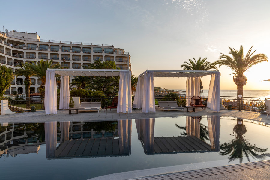 RG Naxos Hotel von THDP | Hotel-Interieurs