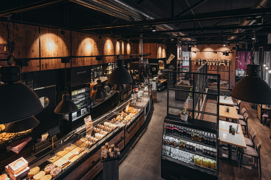 Shopfitting Bäckerei Geiping | Manufacturer references | SUN WOOD by Stainer