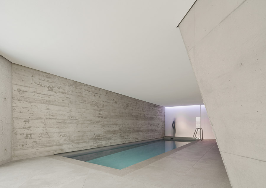 Villa L de Pool Leber Architekten | Casas Unifamiliares