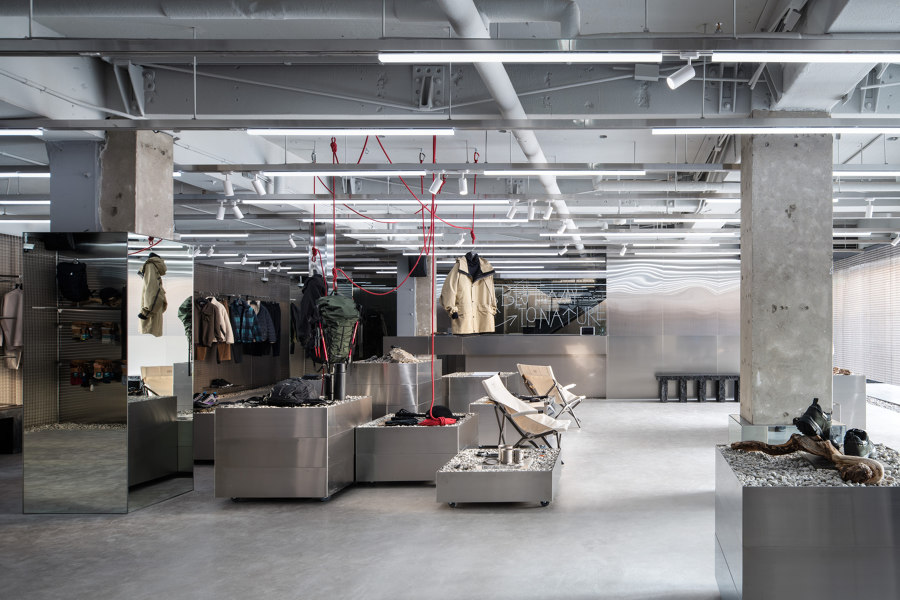 Kolon Sport Hannam Store by Studio Fragment | Shop interiors