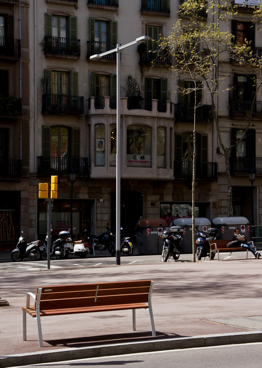 Passeig de Gràcia | Manufacturer references | URBIDERMIS SANTA & COLE