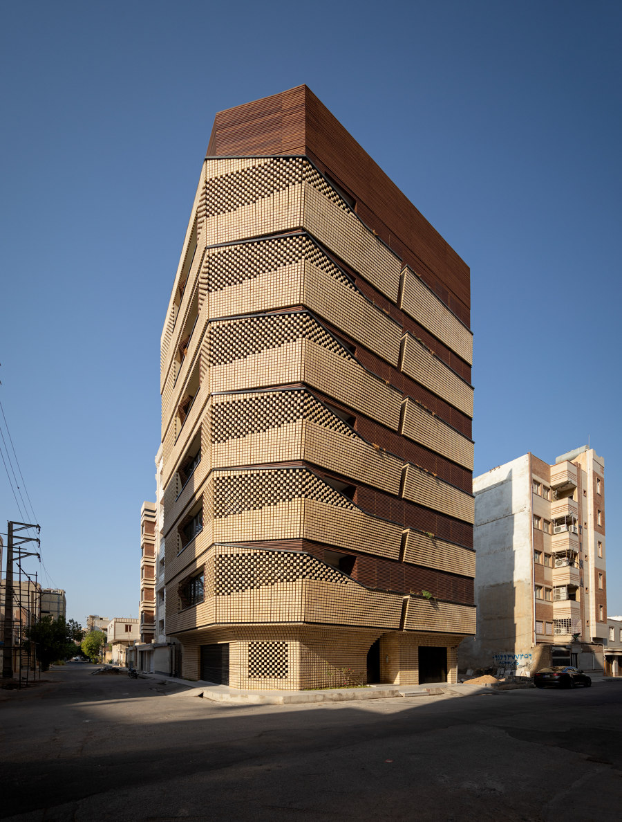 Chapireh Residential Build di Bio-Design Architects | Case plurifamiliari