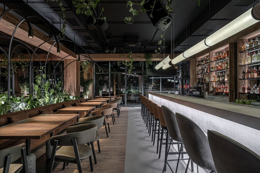 Par Bar 3 de Yodezeen architects | Intérieurs de restaurant
