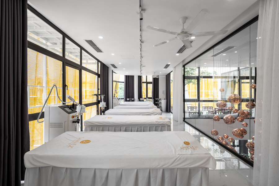 LZ’s LOVE spa by T-architects | Therapy centres / spas