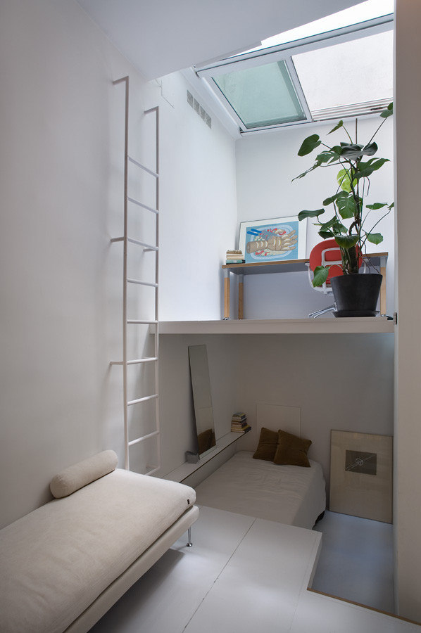 Urban Shelter by MYCC | Living space