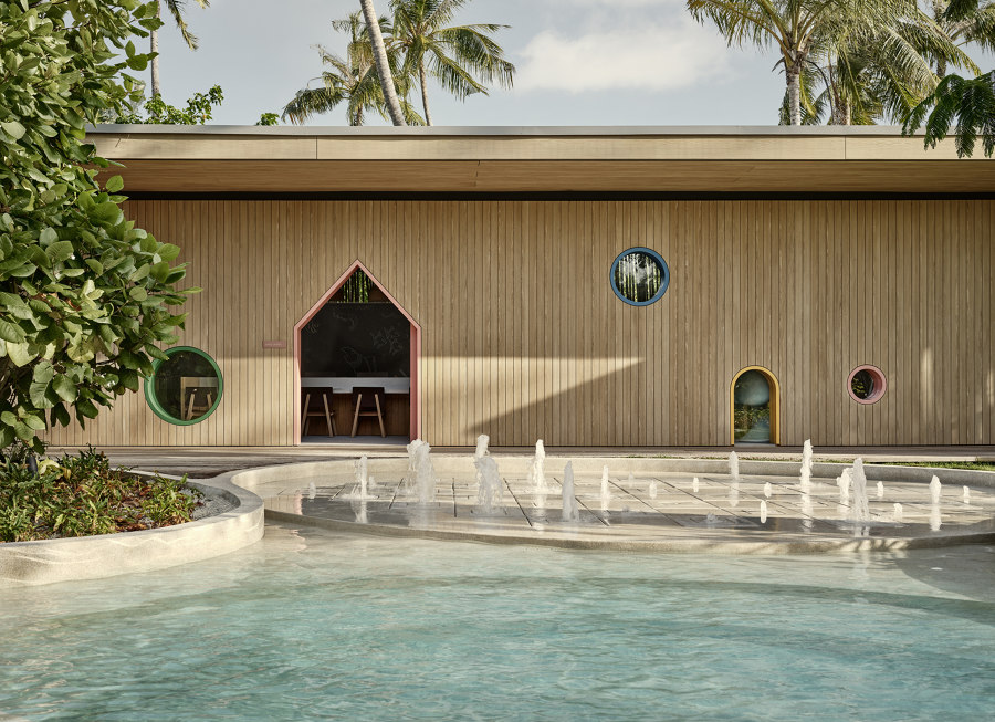 Patina Maldives Hotel di Studio MK27 | Alberghi