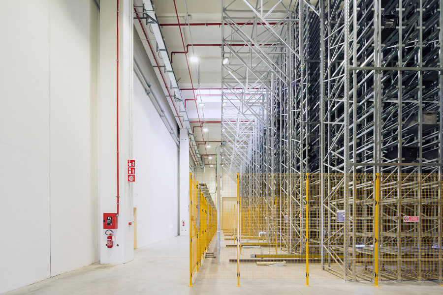 New Vimar Logistic Pole de Atelier(s) Alfonso Femia | Edificio de Oficinas