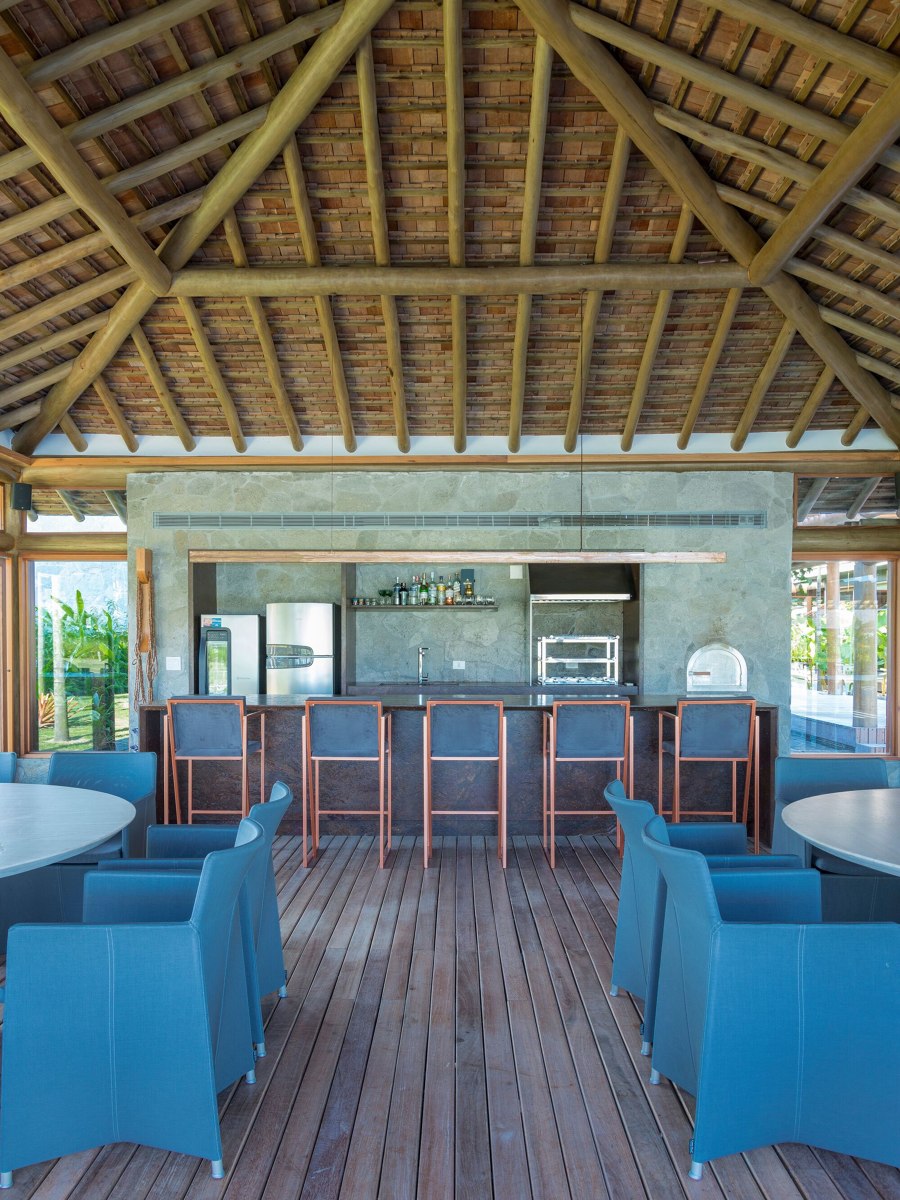 House in Trancoso by David Bastos | Detached houses
