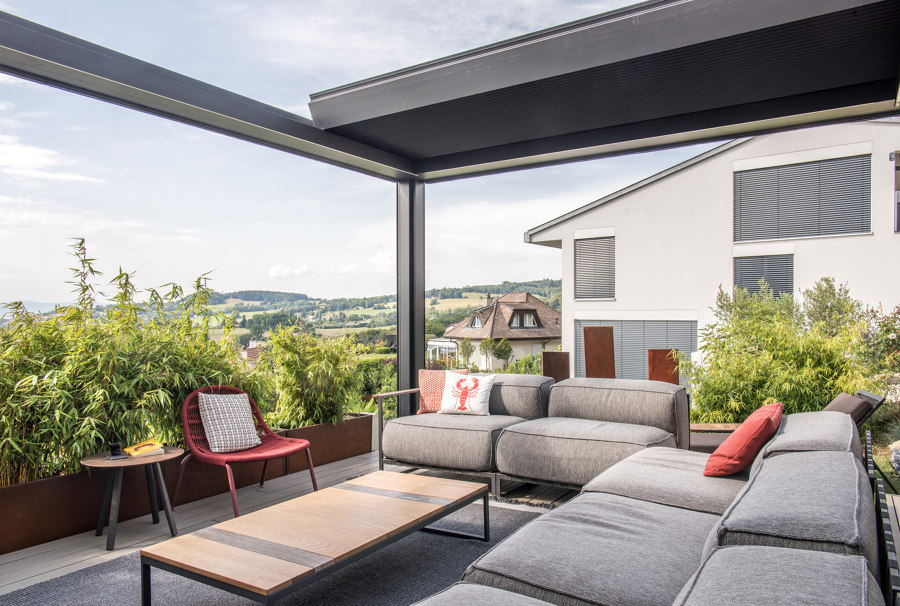 A terrace to enjoy, sheltered by a Brera by Pratic | Manufacturer references