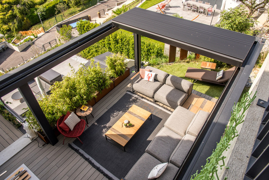 A terrace to enjoy, sheltered by a Brera |  | Pratic