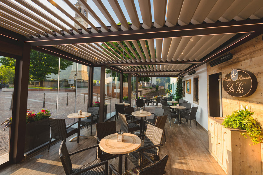 Opera, the cosy outdoor space in Cadore of Da Vià Bakery by Pratic | Manufacturer references