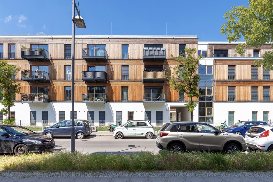 Climate positive - Living in Berlin by Peter Ruge Architekten | Apartment blocks