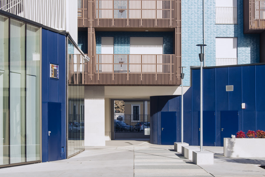 Living in the Blue by Atelier(s) Alfonso Femia | Apartment blocks