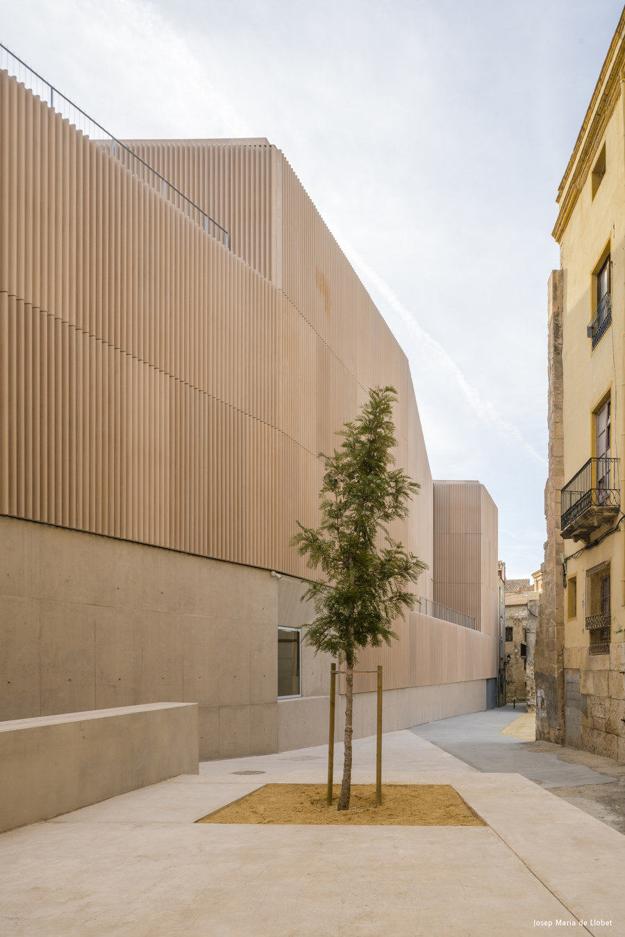 Tortosa Law Courts by Camps Felip Arquitecturia | Administration buildings
