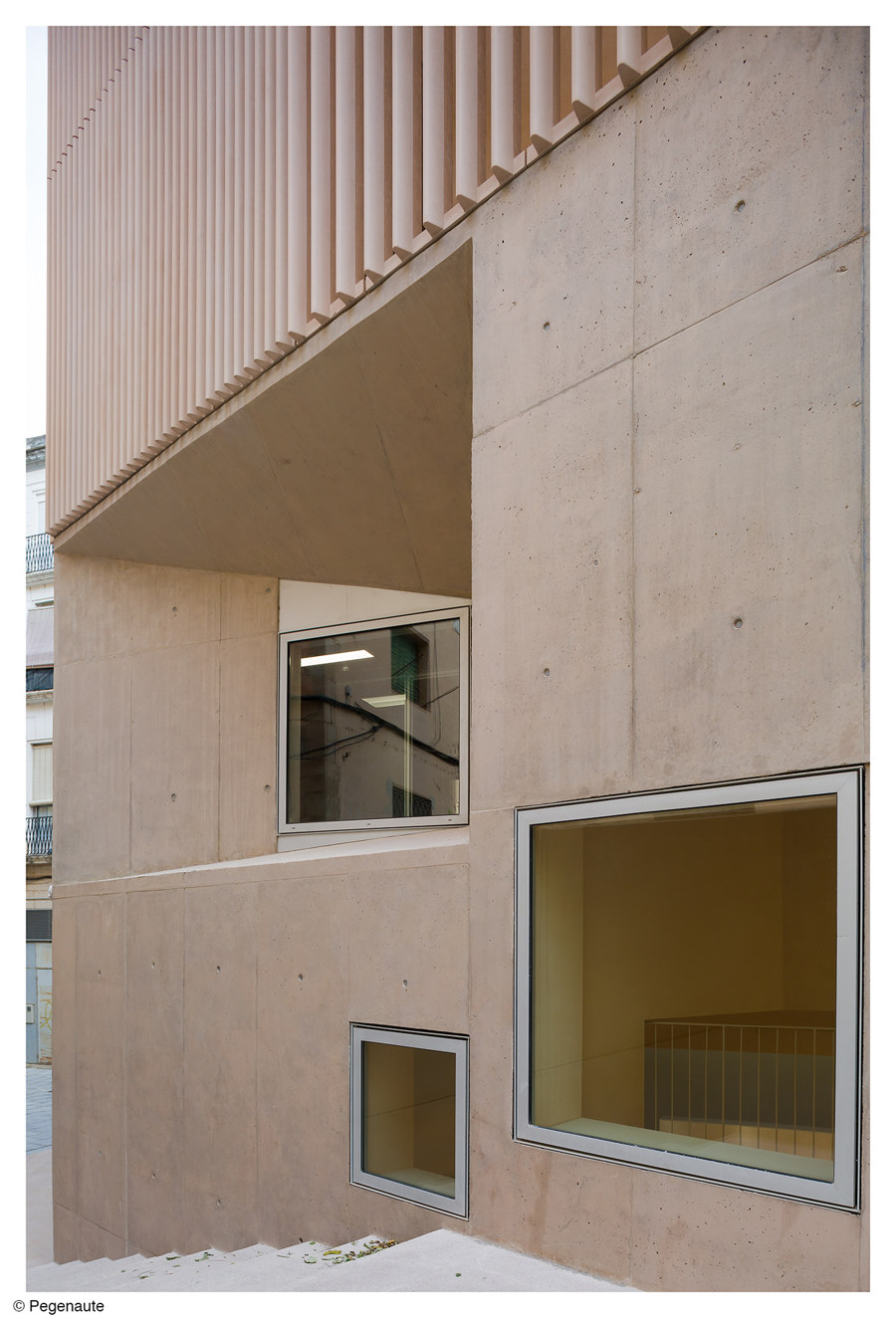 Tortosa Law Courts by Camps Felip Arquitecturia | Administration buildings