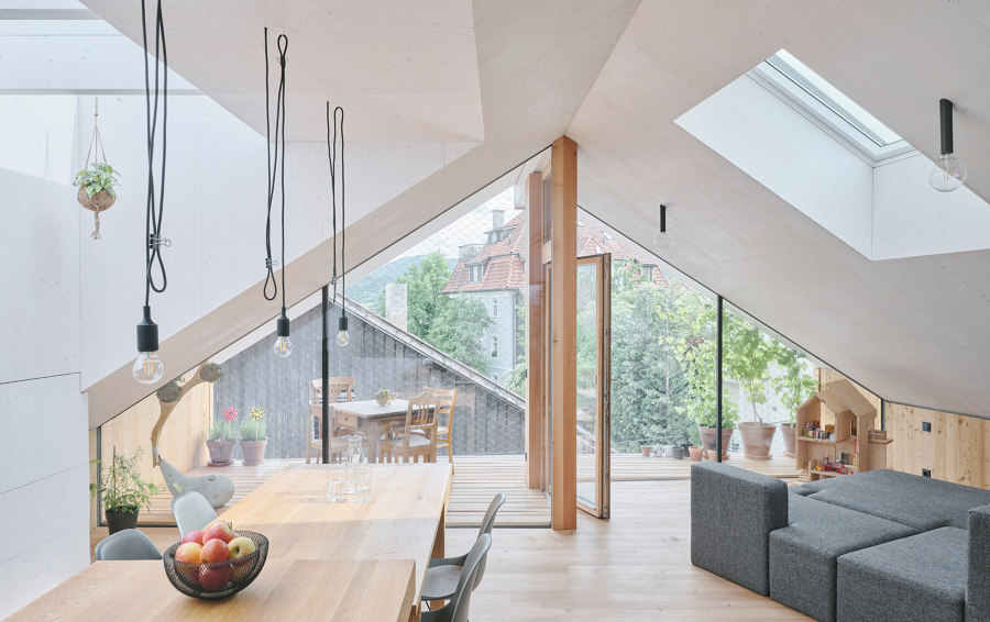 IN A GOOD MOOD A New Attic in Innsbruck, Austria Title: Gut Drauf di VELUX Group | Riferimenti di produttori