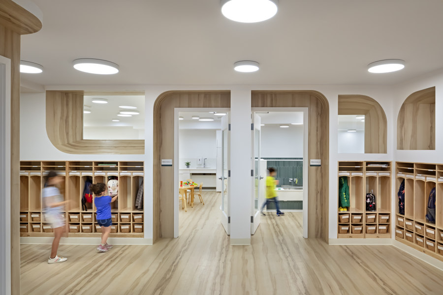 City Kids Educational Center di BAAO / Barker Associates Architecture Office | Asili nidi/Scuole materne