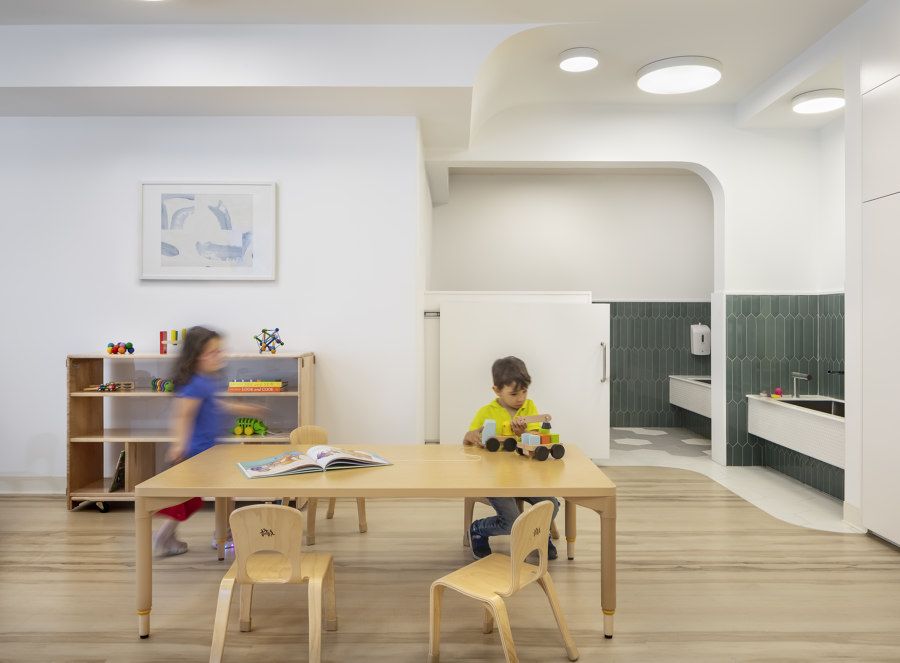 City Kids Educational Center de BAAO / Barker Associates Architecture Office | Jardins d'enfants/crèches
