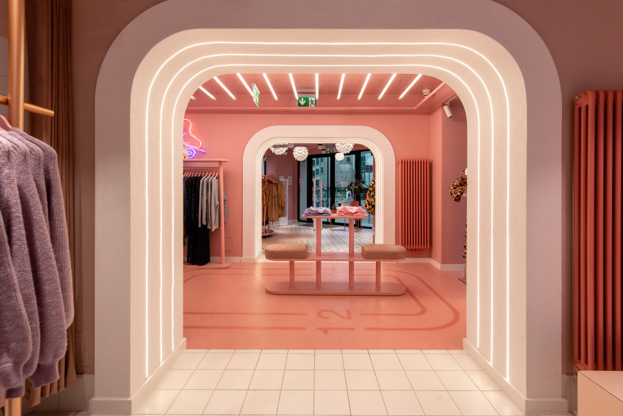 LAURELLA Fashion Store de mode:lina architekci | Intérieurs de magasin