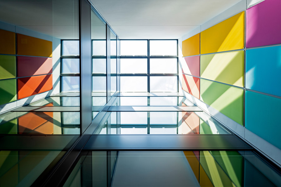 Guest house of the Textile Academy NRW by slapa oberholz pszczulny | sop architekten | Universities