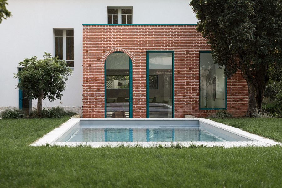 MON house & brick extension de maca architecture | Casas Unifamiliares