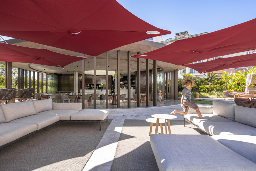 The Ritz Pool Bar de Openbook Arquitectura | Piscinas Descubiertas